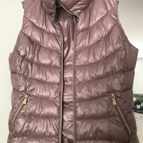 Calvin Klein Rose Gold Puffer Vest - Size Large - Picture 2 of 7